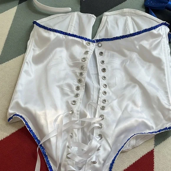 Lola playboy bunny - Picture 4 of 4